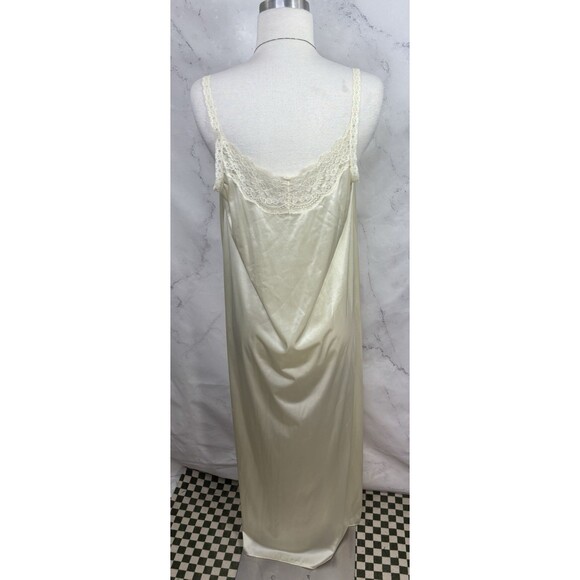 VTG 60s Romantic Nightgown Dress sz S Cream Nylon Lace Floral Lingerie Ethereal - Picture 15 of 16